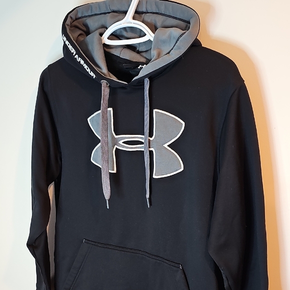 Under Armour Black Hoodie for Men - Picture 2 of 8